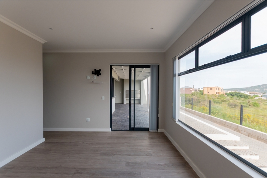 4 Bedroom Property for Sale in Myburgh Park Western Cape